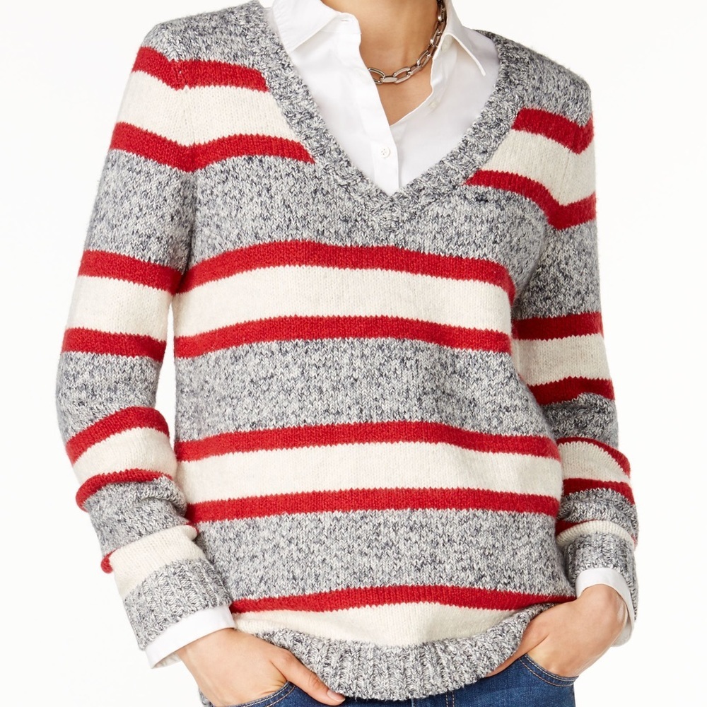 Tommy Hilfiger Striped V-neck Sweater M Americana Coastal Grandma Nautical Fall